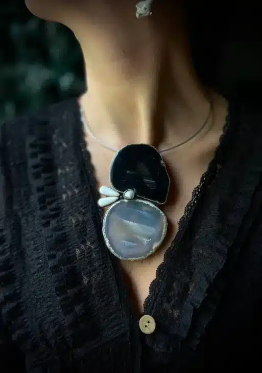 Black Swan Collection Brooch/necklace